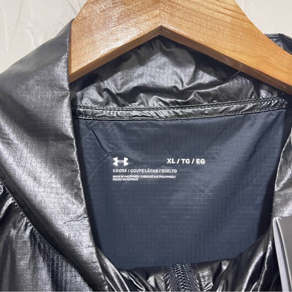 NWT Under Armour black shiny-finish anorak windbreaker pullover (XL) - Picture 5 of 7